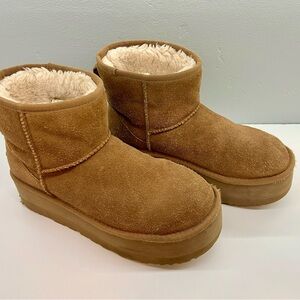 UGG Classic mini platform boots in Chestnut